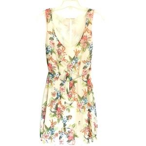 Bsk Bershka Floral Flowers Sundress Summer Cutout Flowy Vacation Tropical Creme